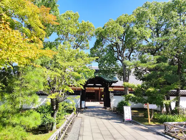 Chishakuin entrance